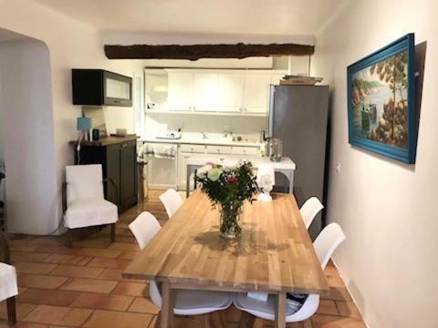 Maison De Village Avec Vue Éguilles エクステリア 写真