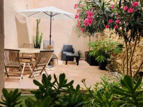 Maison De Village Avec Vue Éguilles エクステリア 写真